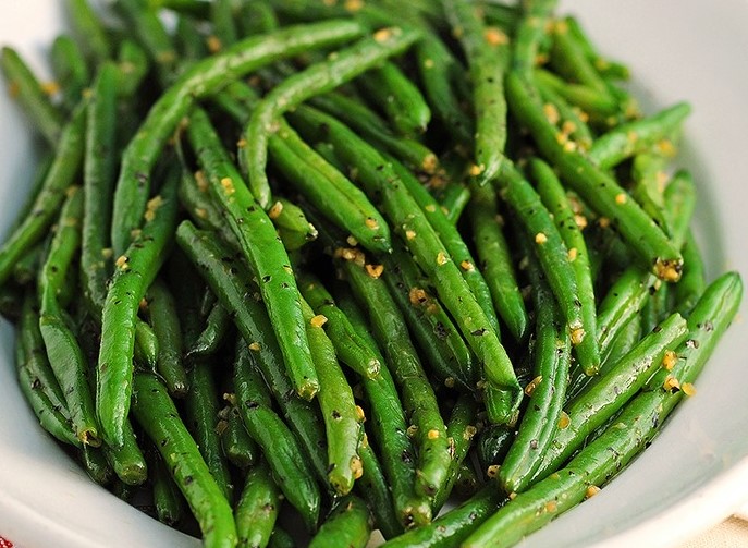 Sauteed String Beans Serve 6 to 8 People
