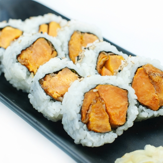 Sweet Potato Sushi Roll (8 Pieces)